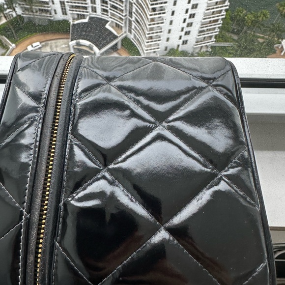 Chanel Black Patent Vanity 4 series 1997 - Picture 6 of 16